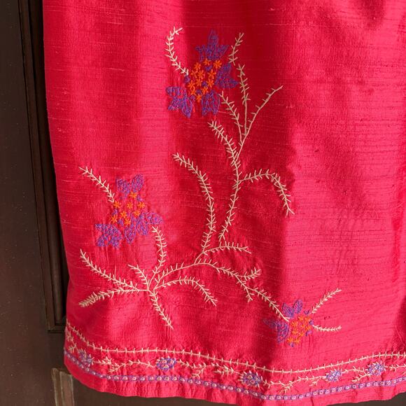 90s Vintage LAUNDRY  | Red Silk Embroidered Square Neck Cocktail Dress 8 Petite - Picture 2 of 10